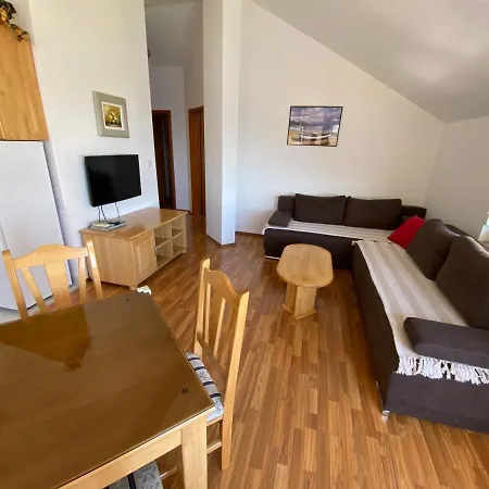 アパート Venera *