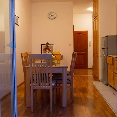 Venera アパート *