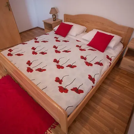 Venera アパート *