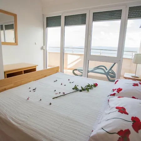 アパート Venera *