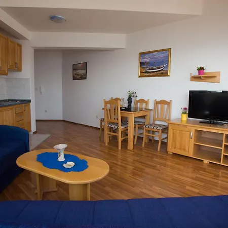 Venera アパート ミミツェ